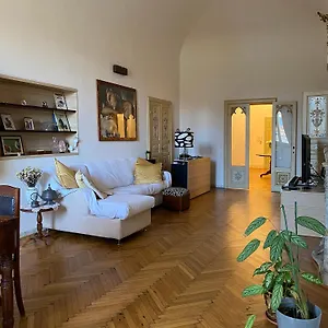 L'antica Casa Sui Lungarni Di Affittacamere Pisa