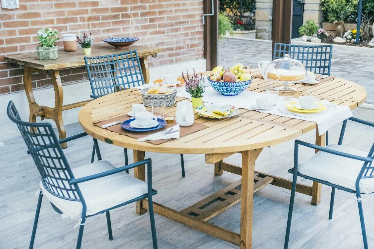 Bed & Breakfast B&B Fontanelle Romane Italy